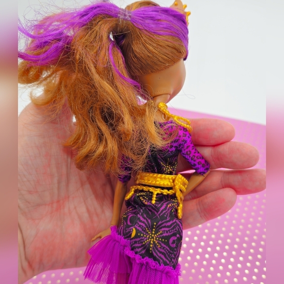 Mattel Monster High Frights Camera Action Clawdeen Wolf Doll - Picture 7 of 7